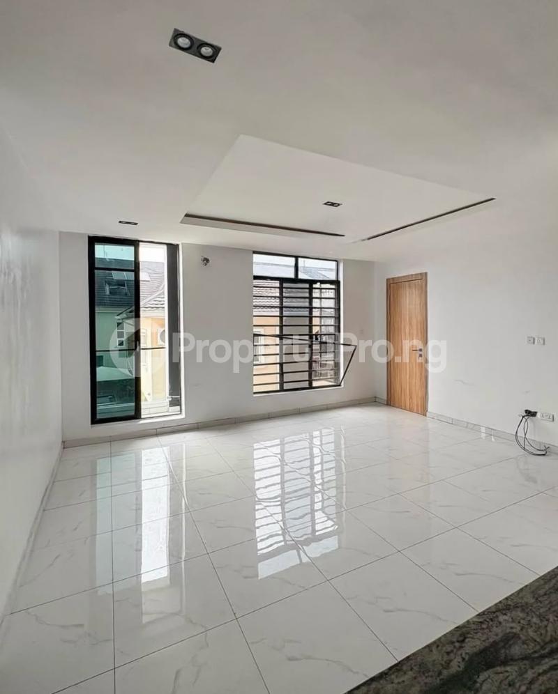 2 bedroom House for rent Ikate Ikate Lekki Lagos