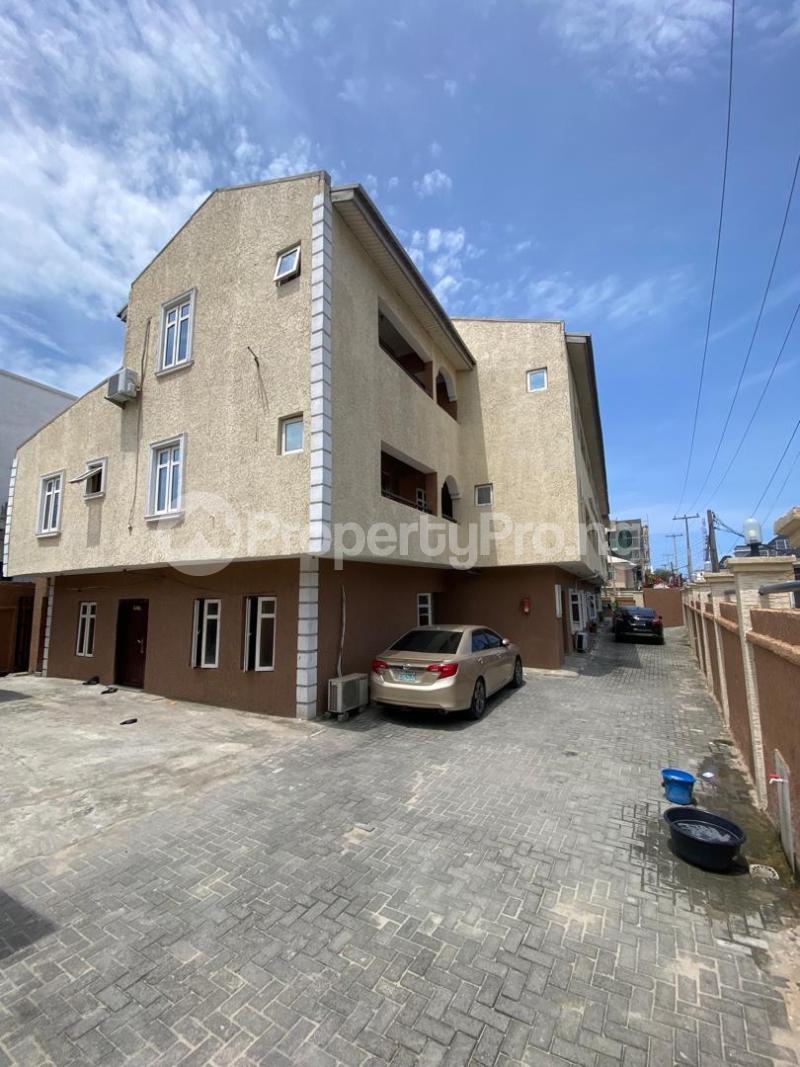 2 bedroom Flat / Apartment for rent Ilasan Lekki Lagos