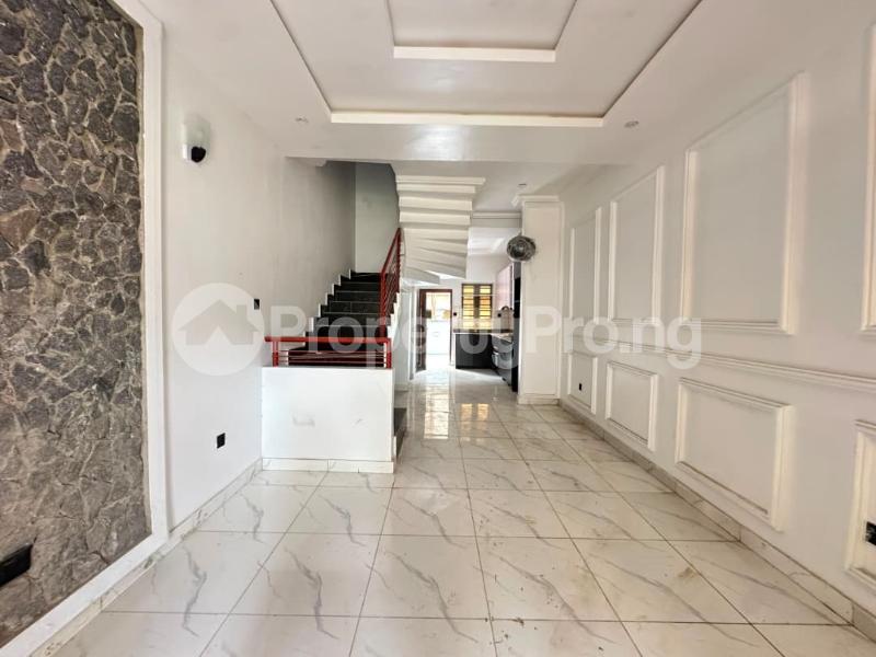 2 bedroom House for rent Skymall Sangotedo Ajah Lagos