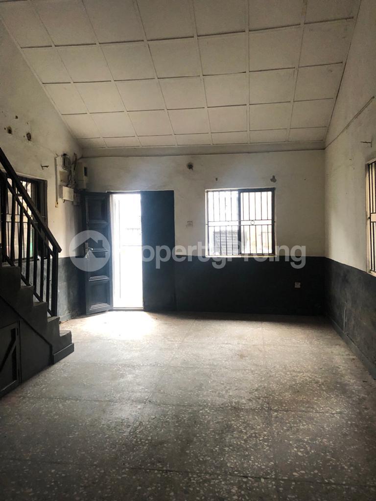 House for rent Alagomeji, Yaba, Lagos. Alagomeji Yaba Lagos