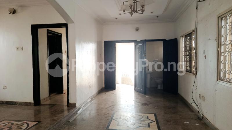 2 bedroom Flat / Apartment for rent By Adetoro Adelaja Street Magodo GRA Phase 2 Kosofe/Ikosi Lagos