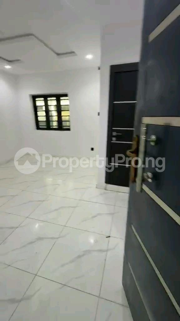 2 bedroom Flat / Apartment for rent Lawanson idi- Araba Surulere Lagos