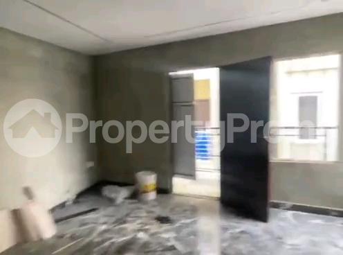 2 bedroom Flat / Apartment for rent Off Pedro Road, Shomolu, Lagos Shomolu Lagos