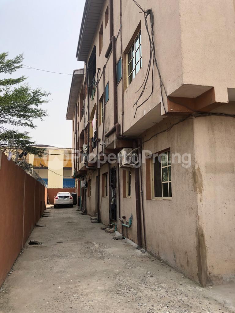 2 bedroom Flat / Apartment for rent Yaba, Lagos. Yaba Lagos