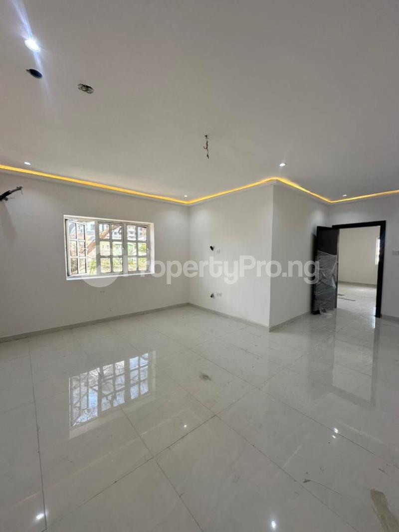 2 bedroom House for rent ONIRU Victoria Island Lagos