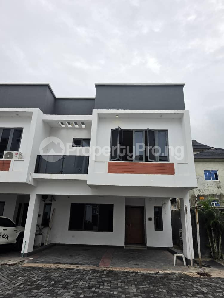 4 bedroom House for rent Ologolo Lekki Lagos
