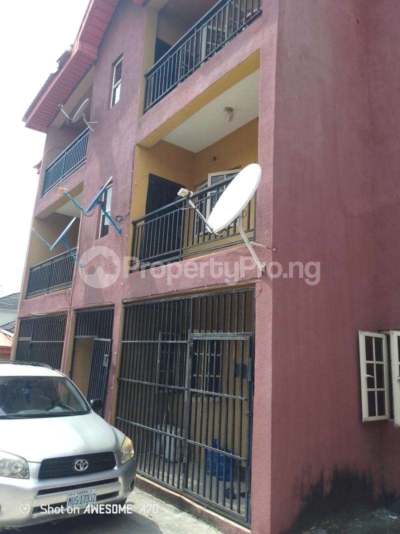 2 bedroom House for rent Estate Alpha Beach Road Lekki Lagos
