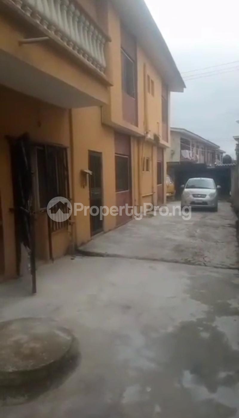 2 bedroom House for rent Olutoye Bus Stop Agric Ikorodu Lagos - 5