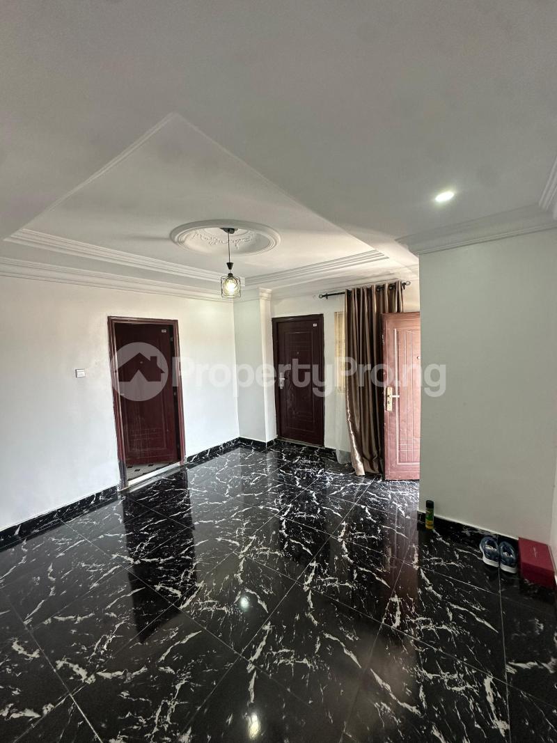 Flat / Apartment for rent  Ologolo Lekki Lagos
