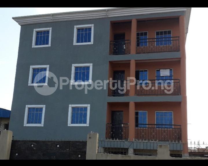 2 bedroom Flat / Apartment for rent Lawanson Surulere Lagos