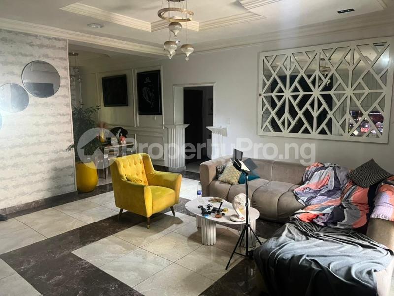 3 bedroom Flat / Apartment for rent Location.lkate Lagos State Adeniyi Jones Ikeja Lagos