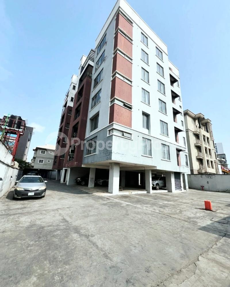 3 bedroom Flat / Apartment for rent Adeola Odeku Victoria Island Lagos