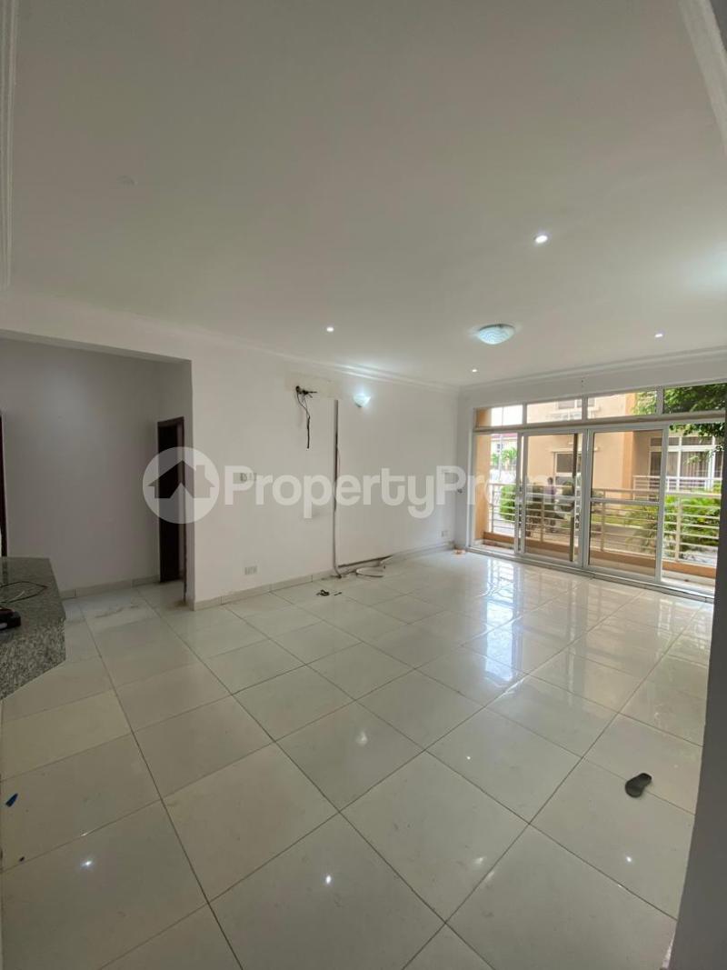 3 bedroom Flat / Apartment for rent Osapa london Lekki Lagos