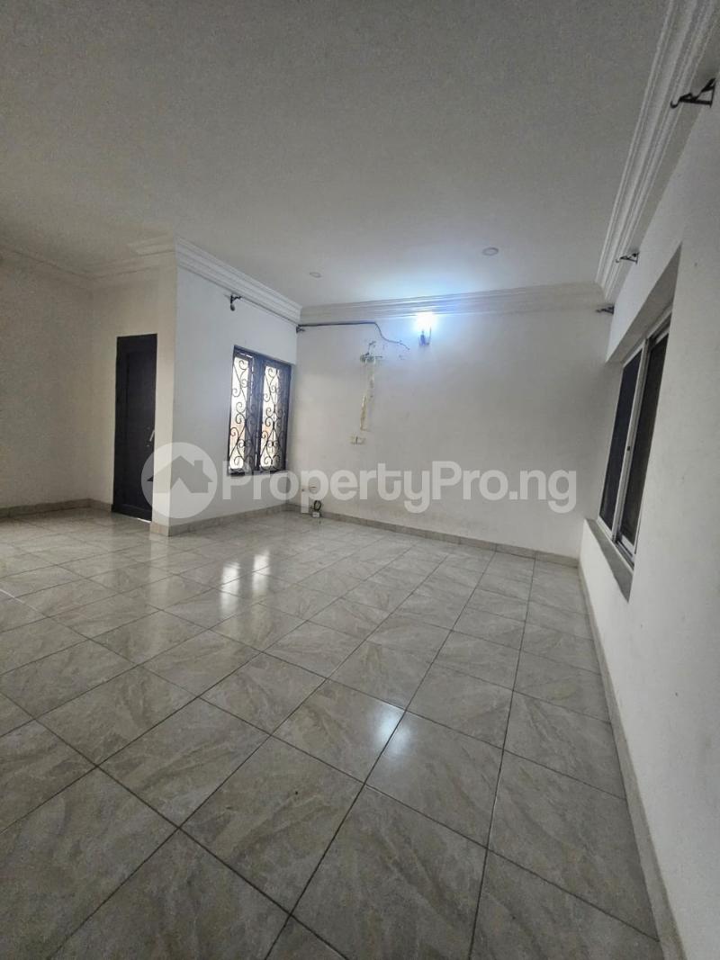 3 bedroom House for rent ONIRU Victoria Island Lagos