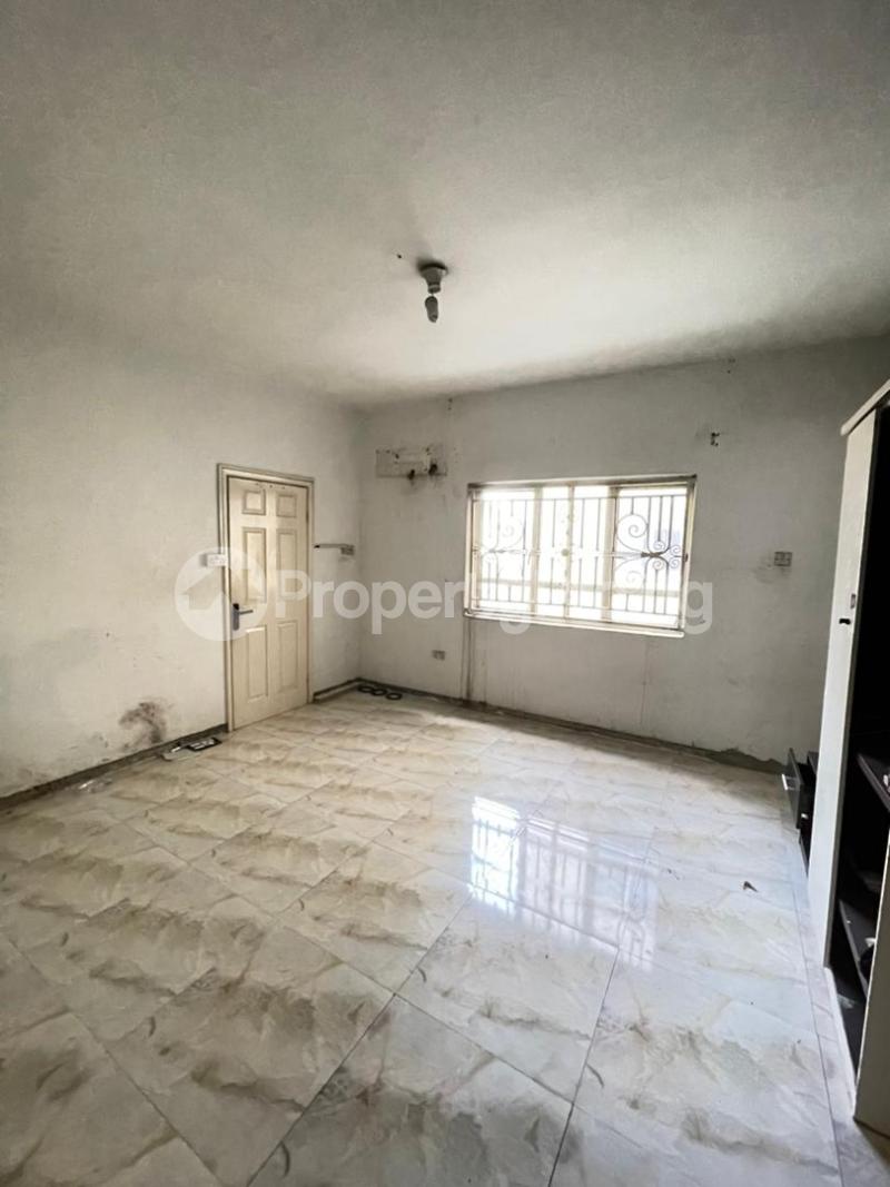 3 bedroom Flat / Apartment for rent Off Palace Road ONIRU Victoria Island Lagos