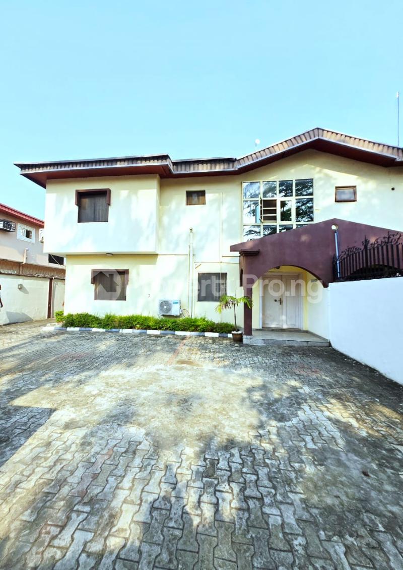 3 bedroom Flat / Apartment for rent Lekki Phase 1 Lekki Lagos