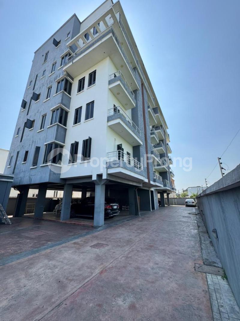 3 bedroom Flat / Apartment for rent 2nd Toll Gate Lekki Lagos