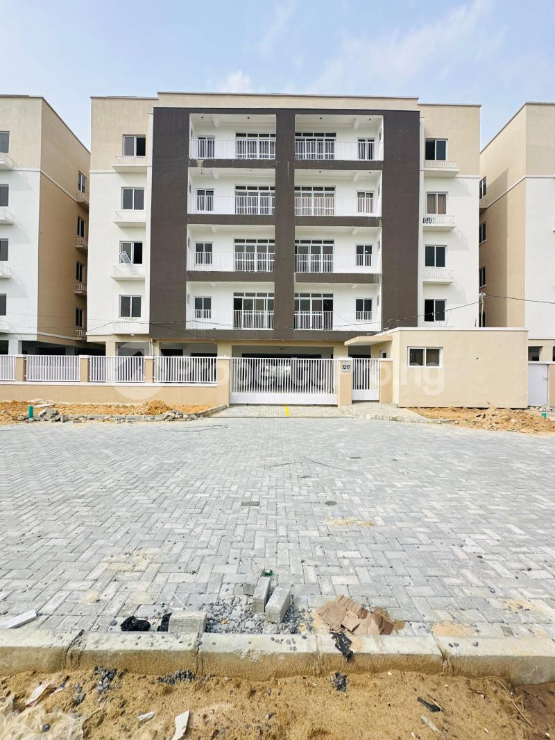3 bedroom Flat / Apartment for rent Osapa london Lekki Lagos