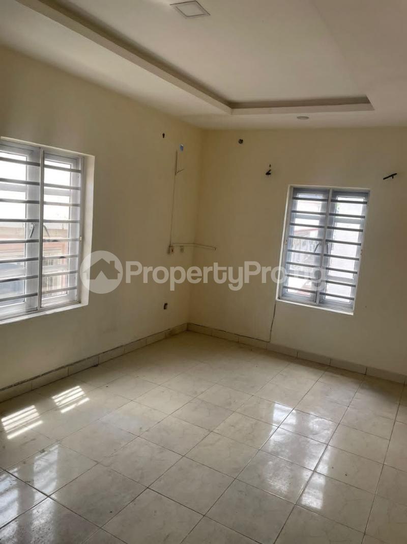 3 bedroom House for sale Thomas estate Ajah Lagos