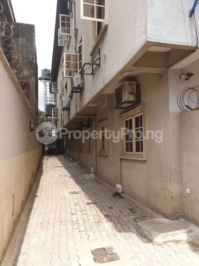 3 bedroom Flat / Apartment for rent Off Hughes Avenue, Alagomeji Yaba Lagos