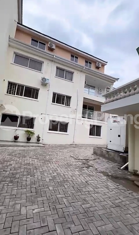 3 bedroom Flat / Apartment for rent  Wuse 2 Abuja
