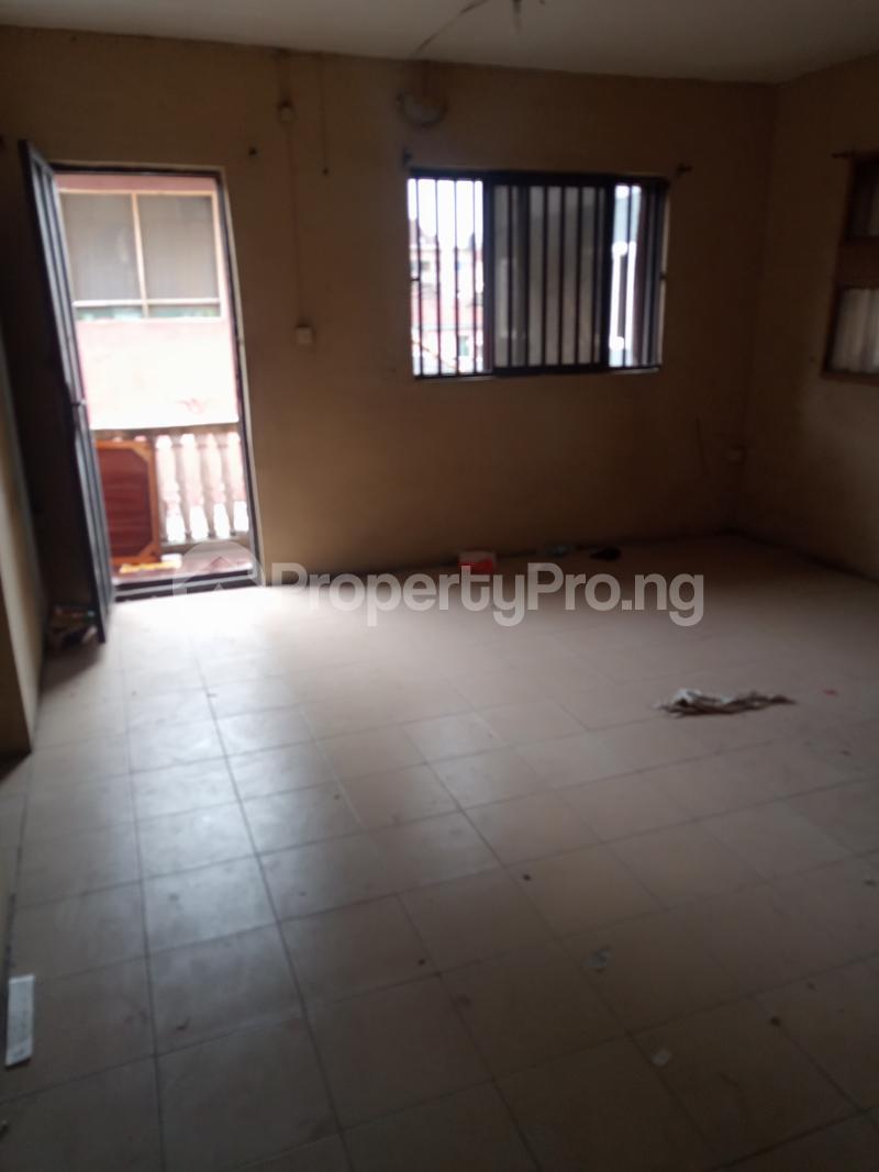 3 bedroom Flat / Apartment for rent Alagomeji Alagomeji Yaba Lagos