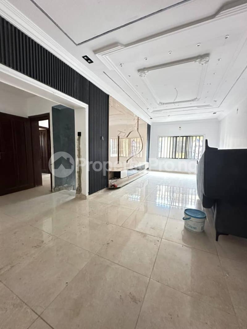3 bedroom Flat / Apartment for rent Ologolo Lekki Lagos