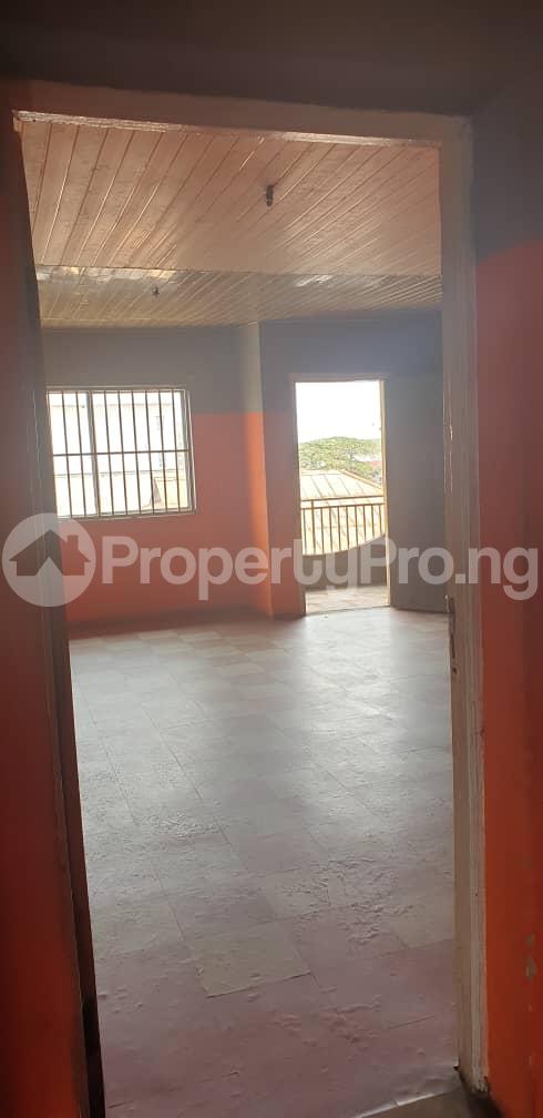 3 bedroom Flat / Apartment for rent Alagomeji, Yaba. Alagomeji Yaba Lagos - 5