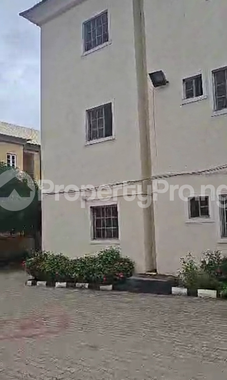 3 bedroom Flat / Apartment for rent Utako Abuja