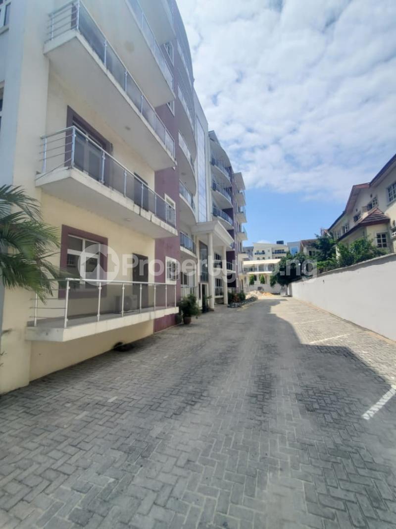 3 bedroom House for rent Dideolu Estate ONIRU Victoria Island Lagos