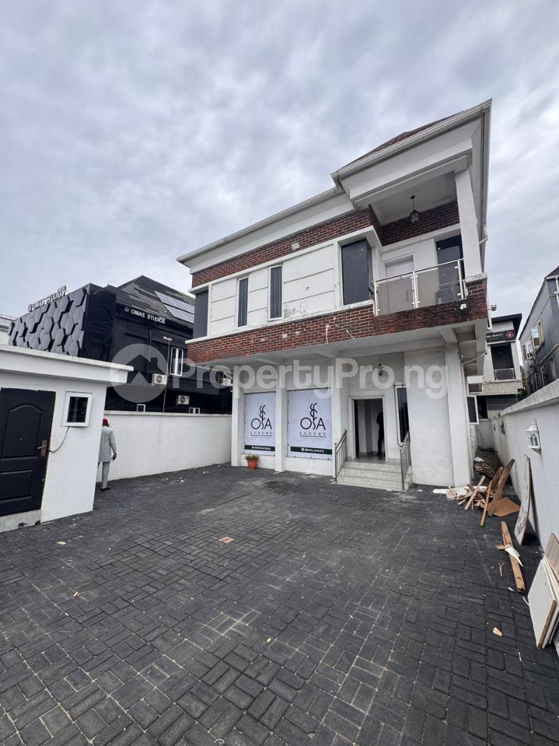 3 bedroom Commercial Property for rent Chevron Lekki Lagos