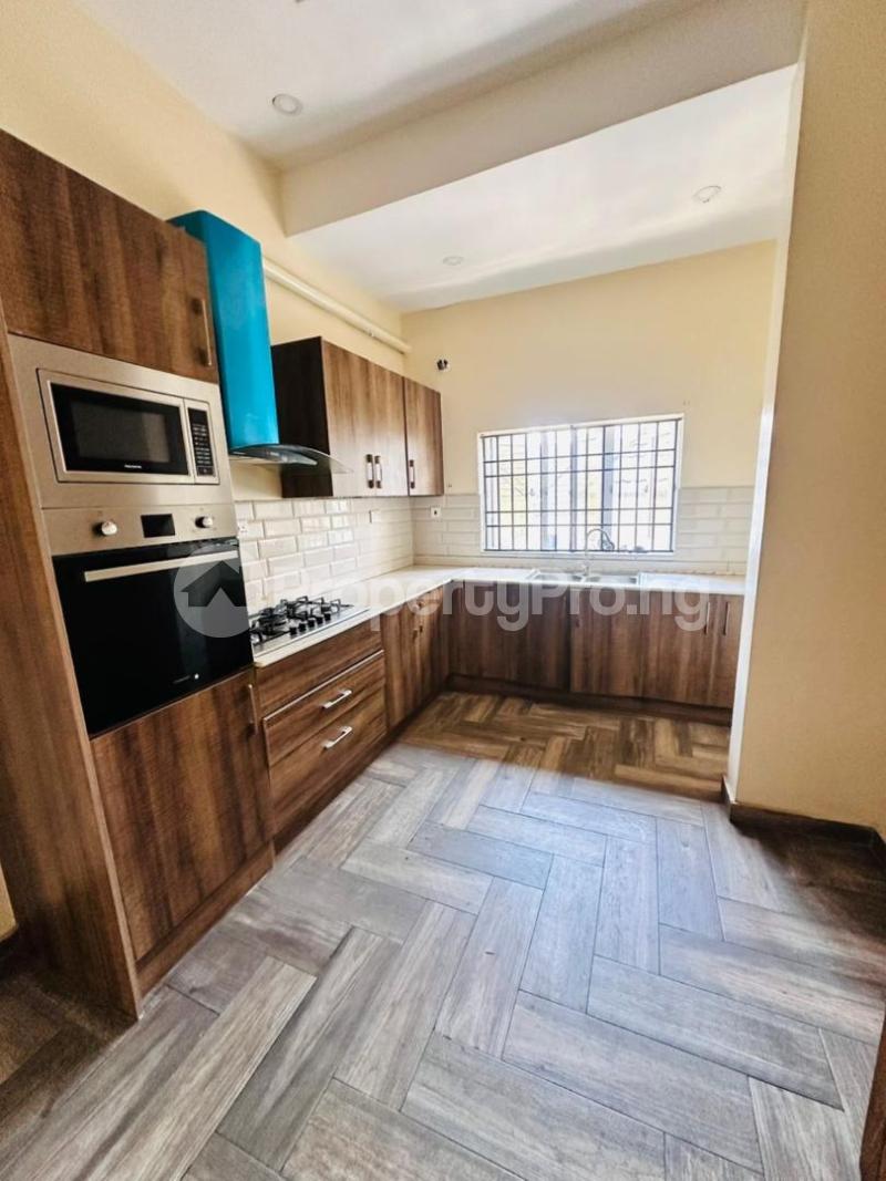 3 bedroom House for rent Osapa london Lekki Lagos