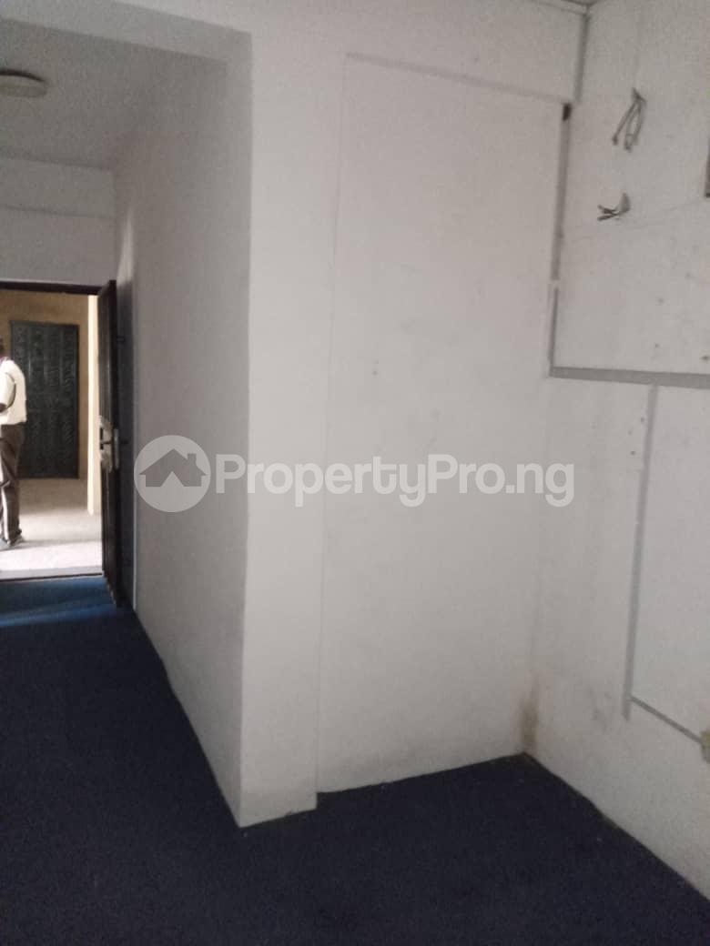 3 bedroom Commercial Property for rent Alagomeji Yaba Lagos