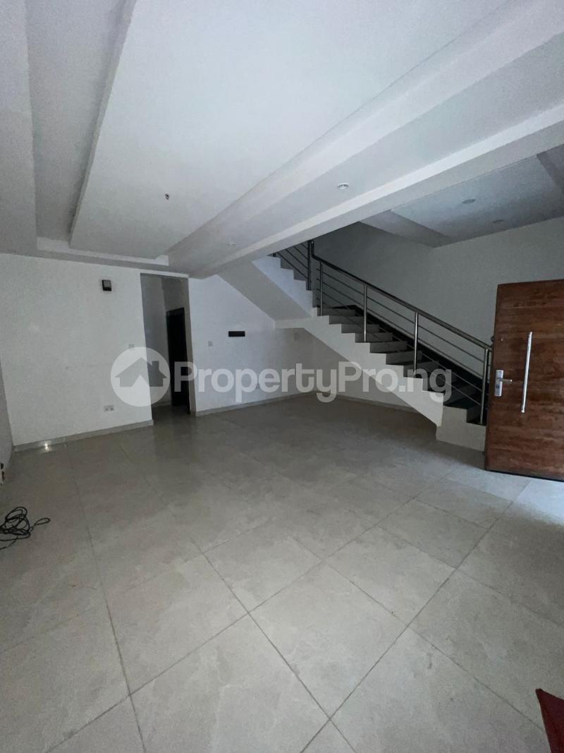 3 bedroom House for rent Ikate Lekki Lagos