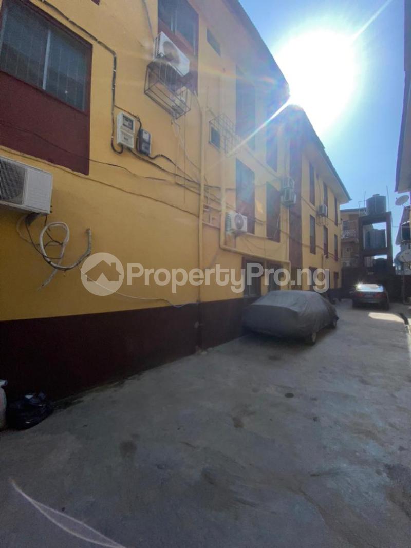 3 bedroom House for rent Soluyi Gbagada Lagos