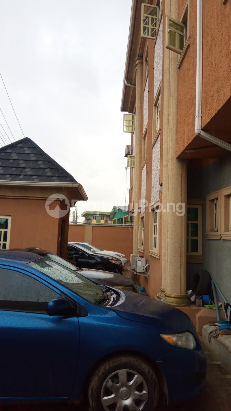 3 bedroom Flat / Apartment for rent Ay Akoka Yaba Lagos