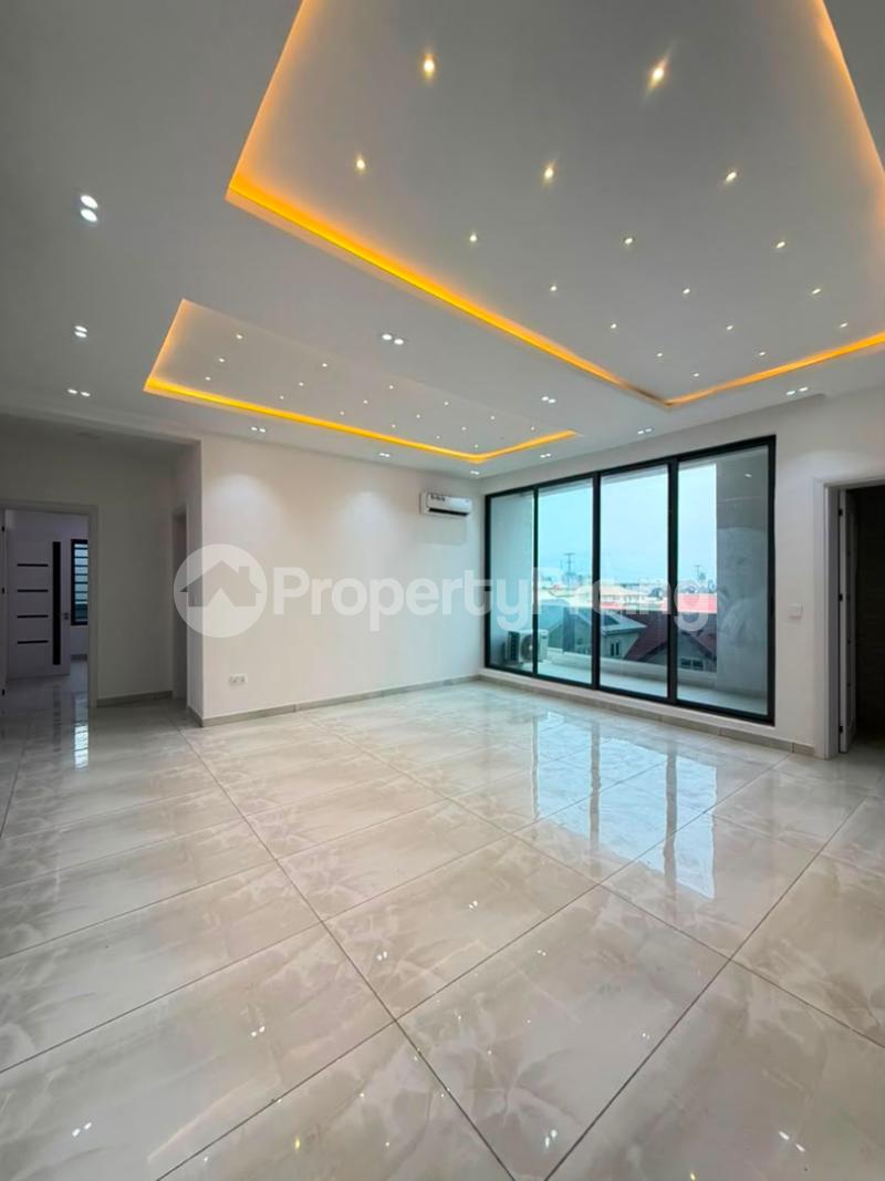 3 bedroom Flat / Apartment for sale Lekki Phase 1 Lekki Lagos