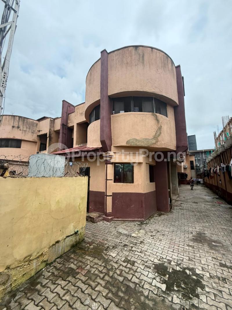 3 bedroom Flat / Apartment for rent Lekki Phase 1 Lekki Lagos