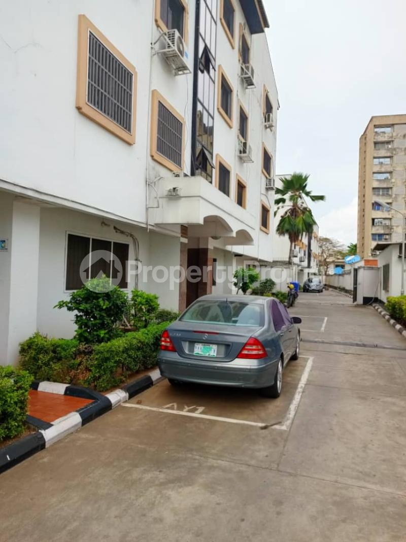 3 bedroom House for rent Adeola Odeku Victoria Island Lagos