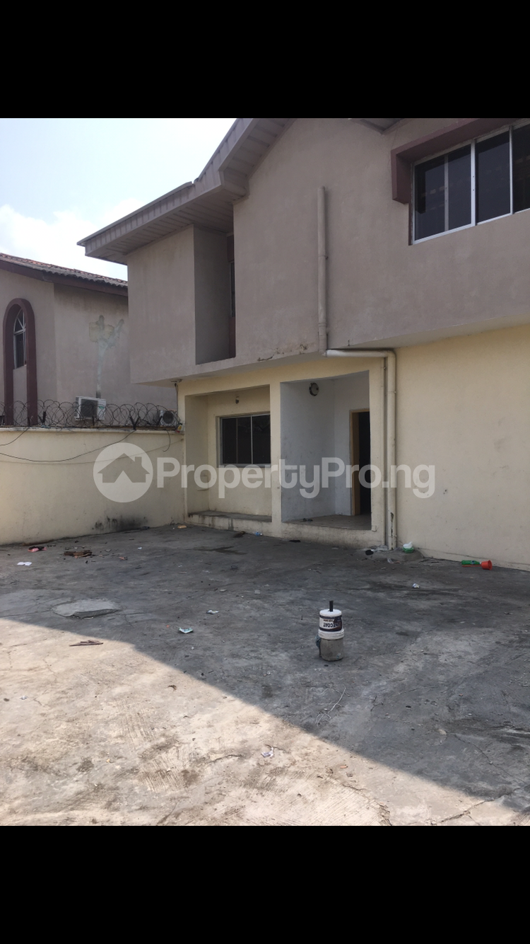 3 bedroom House for rent Chief Collins Lekki Phase 1 Lekki Lagos
