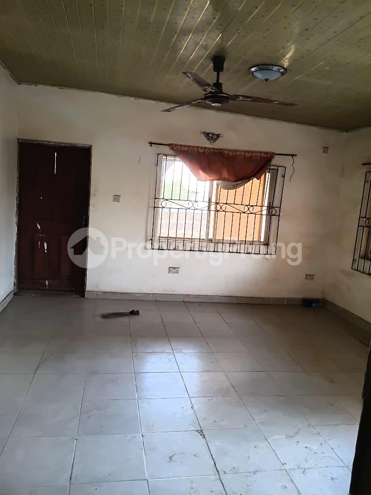 3 bedroom Flat / Apartment for rent At Ifesowapo Estate, Adebomi, Along Ayegun Oleyo Road, Off Akala Express. Ibadan Oyo
