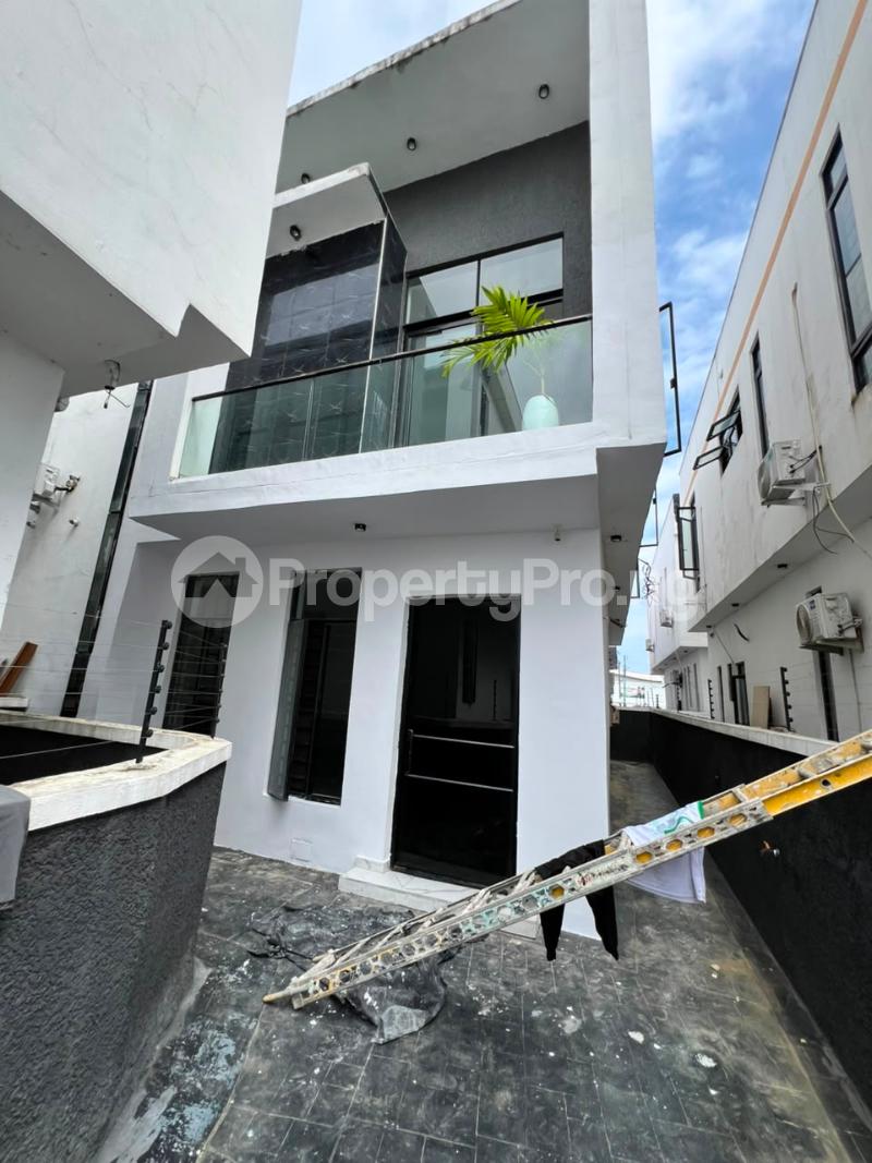 4 bedroom House for sale Ikota Lekki Lagos