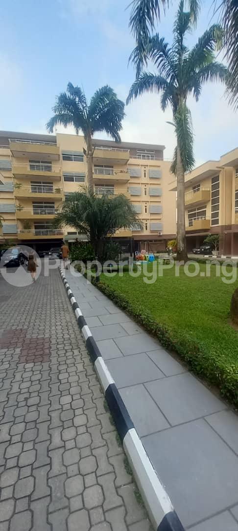 4 bedroom Flat / Apartment for rent  Bourdillon Ikoyi Lagos