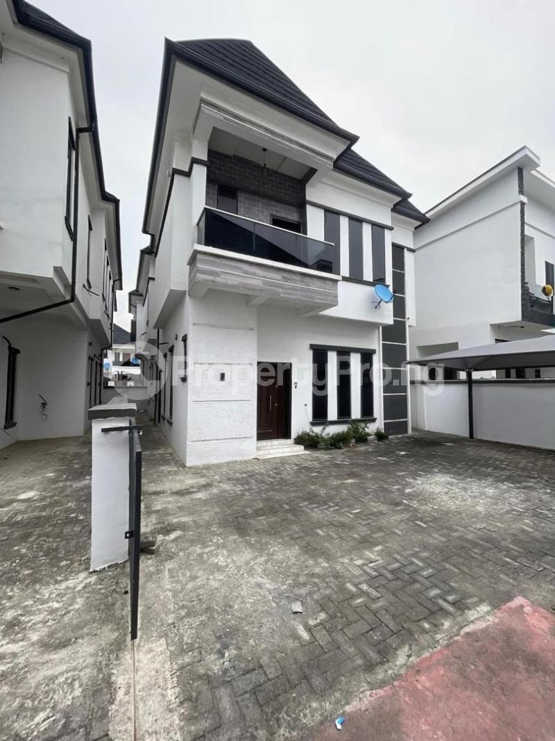 4 bedroom House for sale Orchid Road orchid Lekki Lagos