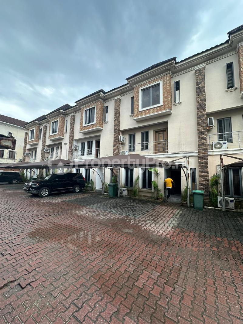 4 bedroom House for sale Ikate Lekki Lagos
