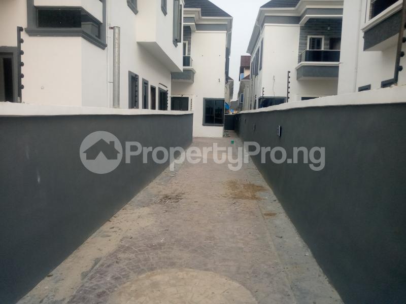 4 bedroom House for sale Orchid Hotel Road chevron Lekki Lagos