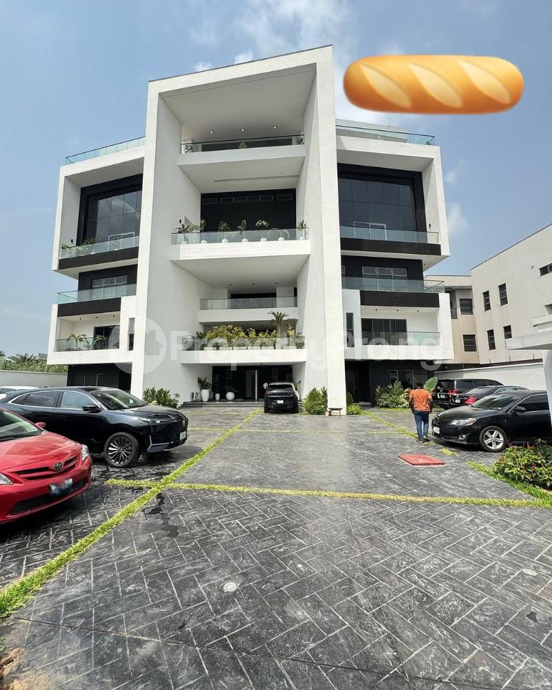 4 bedroom House for sale Shoreline Estate Gerard road Ikoyi Lagos