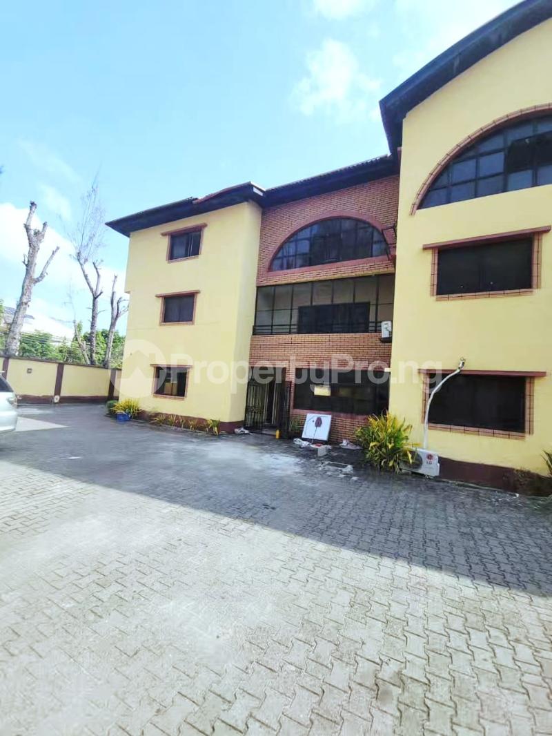 4 bedroom Flat / Apartment for rent Lekki Phase 1 Lekki Lagos