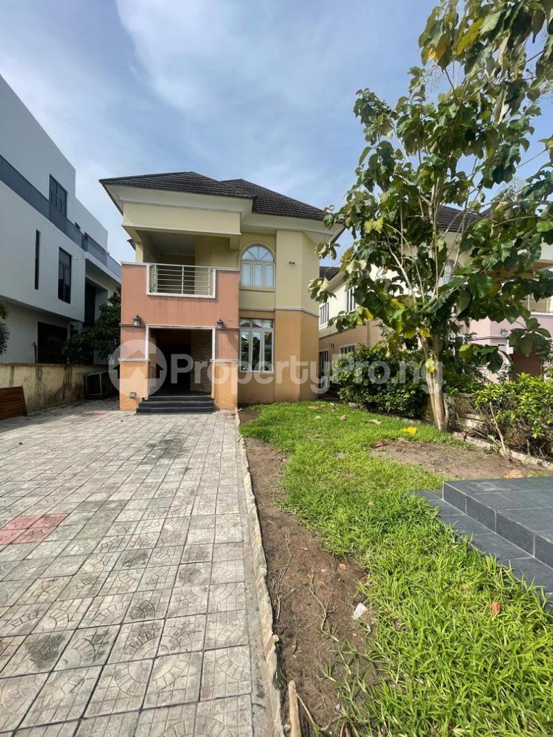 4 bedroom House for rent Pinnock Beach Estate Osapa london Lekki Lagos