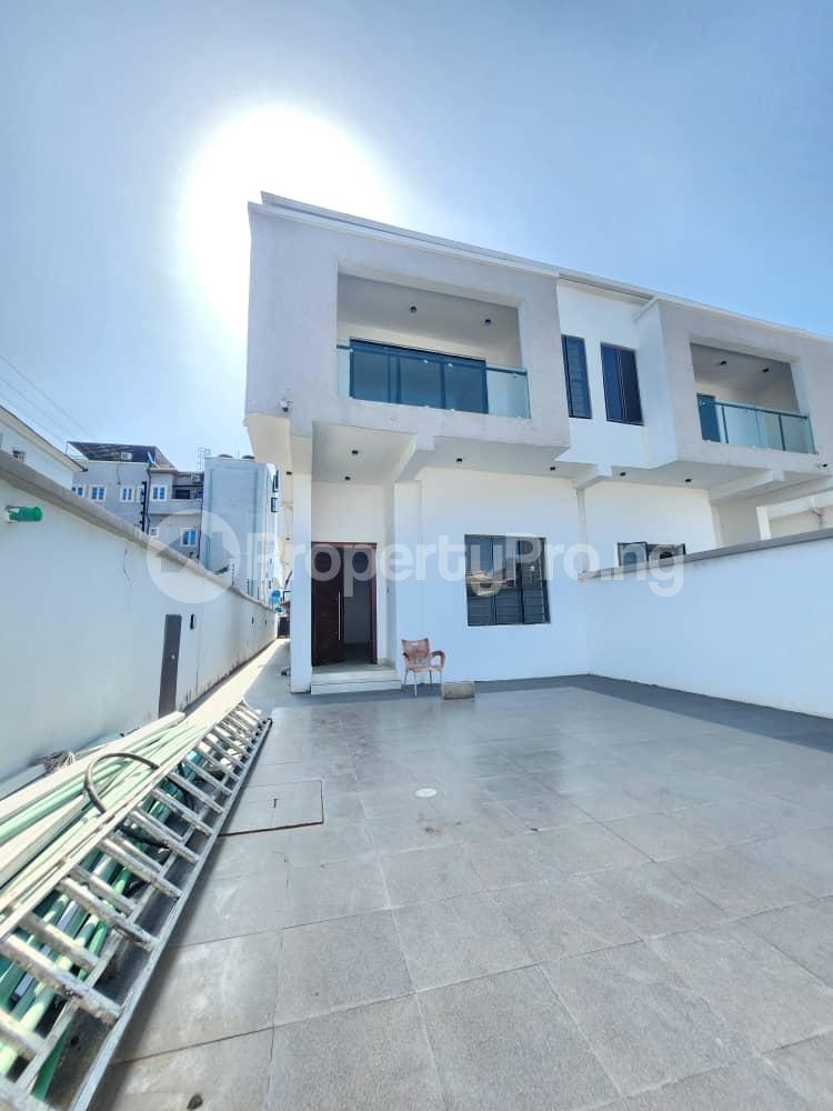 4 bedroom House for sale Ologolo Lekki Lagos